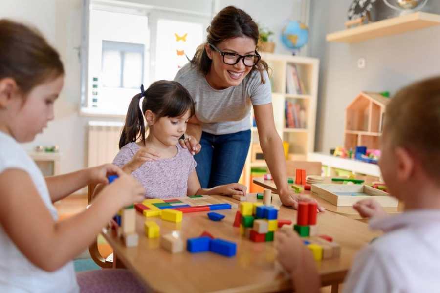assistante-maternelle